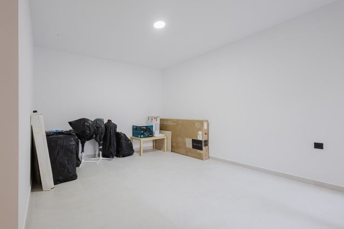 Image No.30-4 Bed Villa for sale