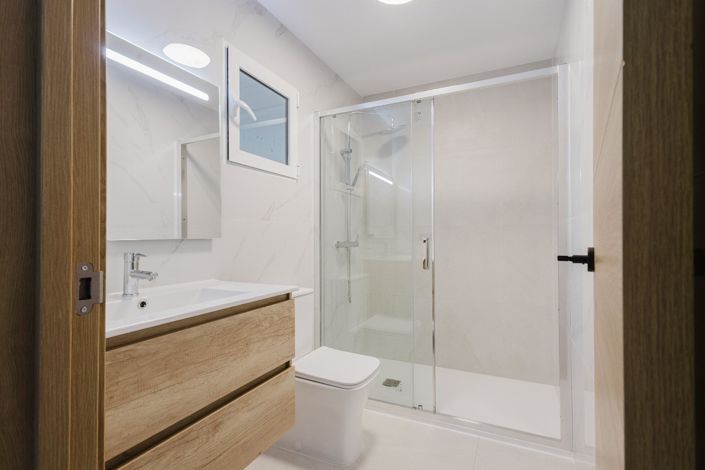 Image No.33-4 Bed Villa for sale