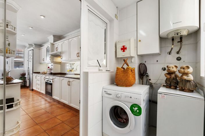 Image No.20-4 Bed Apartment for sale
