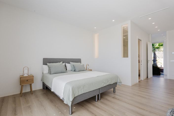 Image No.16-5 Bed Villa for sale