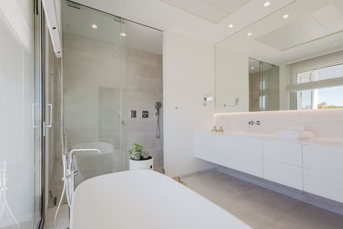 Image No.32-5 Bed Villa for sale