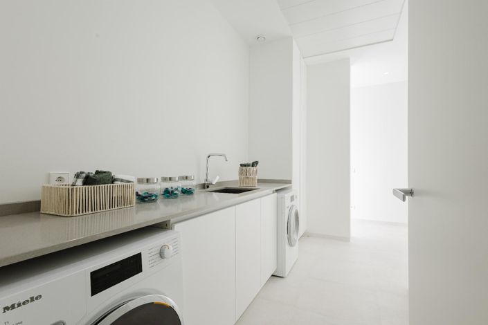 Image No.34-5 Bed Villa for sale