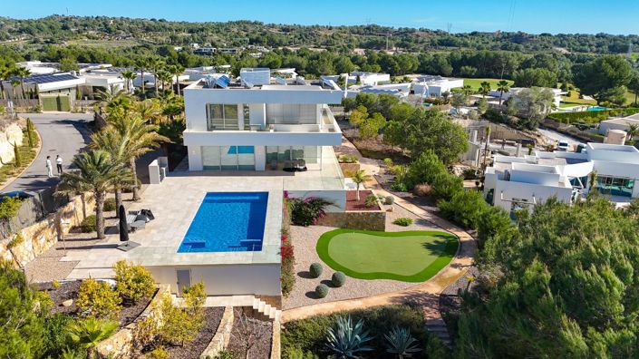 Image No.40-5 Bed Villa for sale