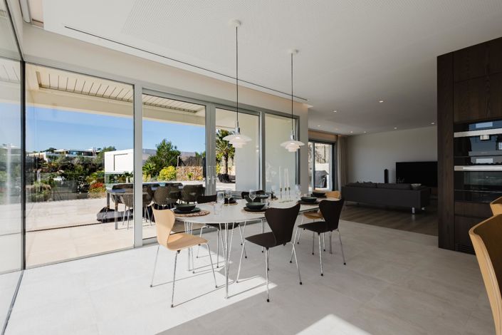 Image No.5-5 Bed Villa for sale