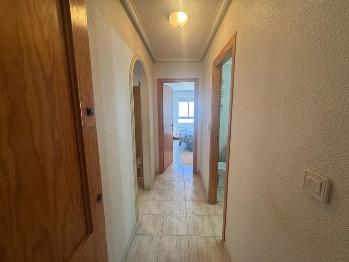 Image No.3-Appartement de 2 chambres à vendre à Torrevieja