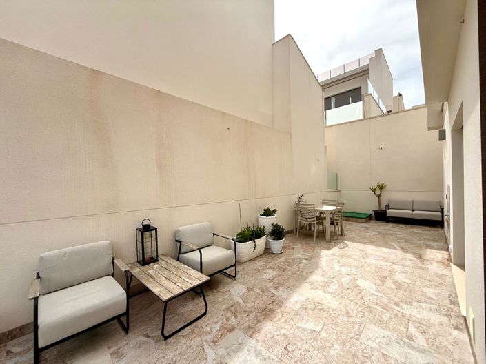 Image No.7-3 Bed Villa for sale