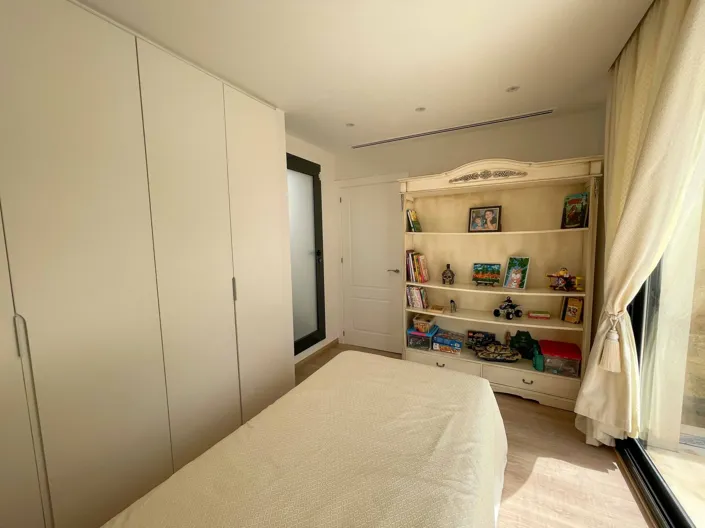 Image No.9-4 Bed Villa for sale