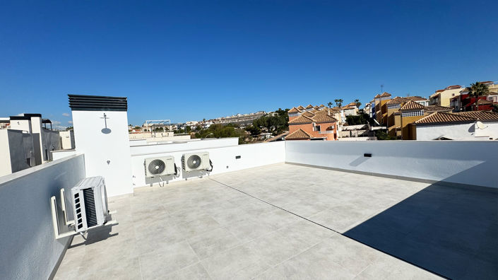 Image No.49-3 Bed Villa for sale