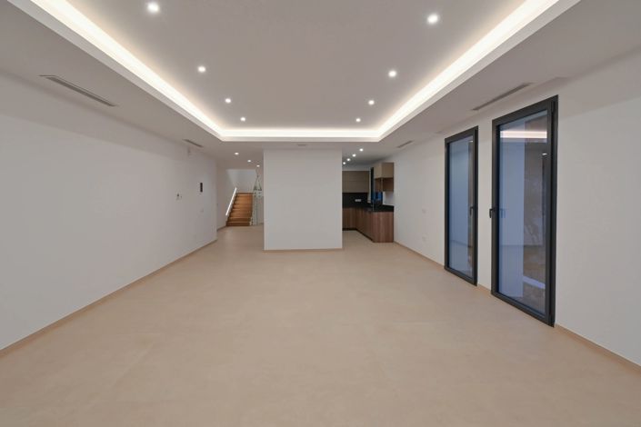 Image No.33-4 Bed Villa for sale