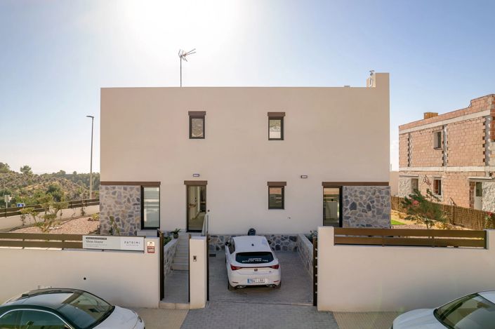 Image No.12-3 Bed Villa for sale