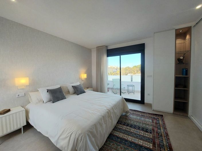 Image No.17-3 Bed Villa for sale