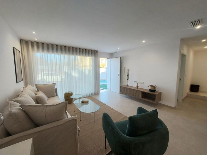 Image No.29-3 Bed Villa for sale