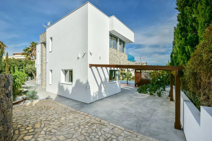 Image No.51-3 Bed Villa for sale