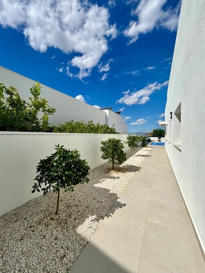 Image No.21-3 Bed Villa for sale