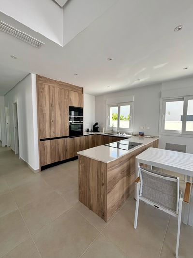 Image No.7-3 Bed Villa for sale