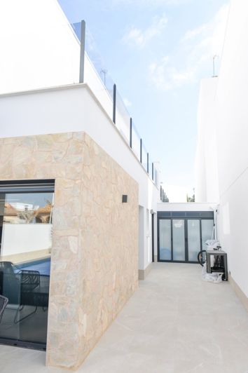 Image No.30-3 Bed Villa for sale