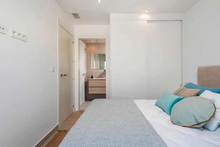 Image No.11-3 Bed Apartment for sale