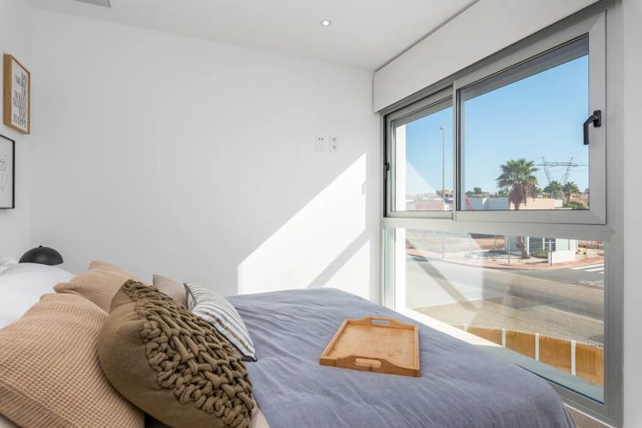 Image No.28-3 Bed Apartment for sale