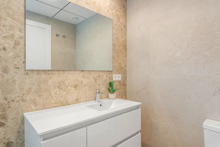 Image No.30-3 Bed Apartment for sale