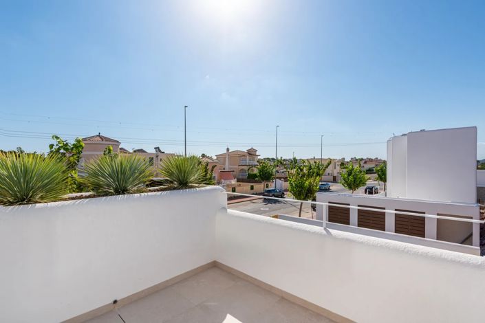Image No.4-3 Bed Apartment for sale