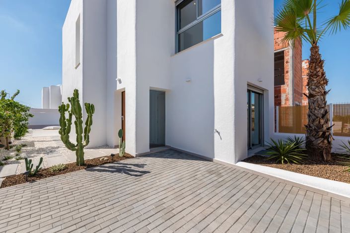 Image No.37-3 Bed Apartment for sale