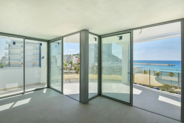 Image No.14-3 Bed Apartment for sale