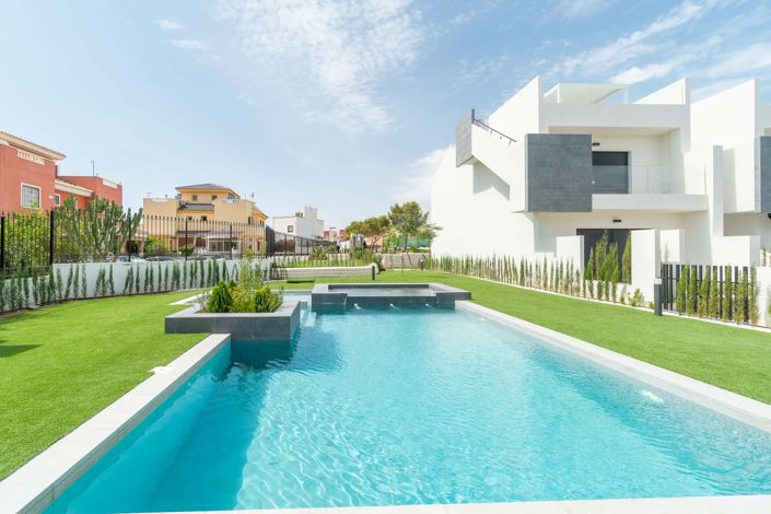 Image No.28-3 Bed Apartment for sale
