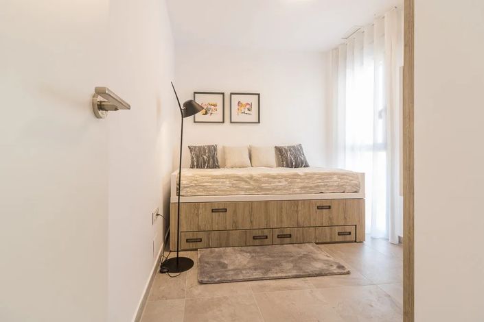 Image No.6-3 Bed Apartment for sale