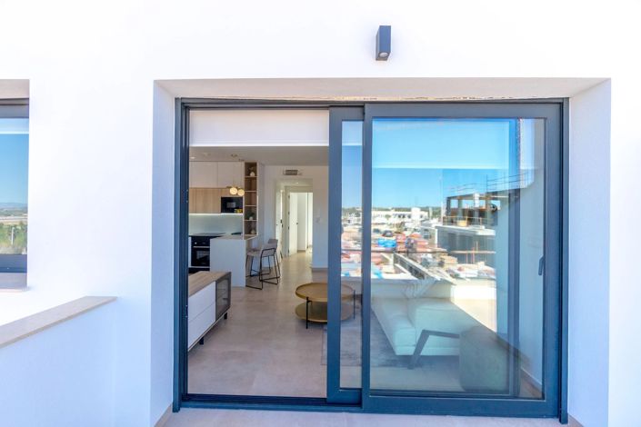 Image No.16-2 Bed Apartment for sale