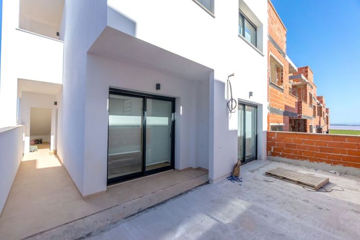 Image No.26-2 Bed Apartment for sale