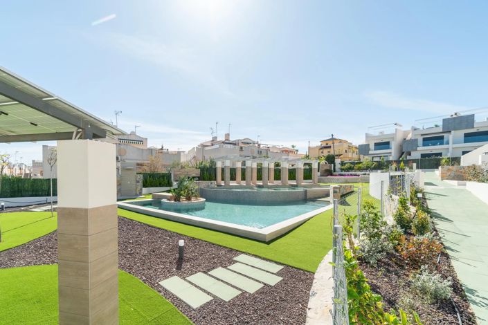 Image No.16-2 Bed Apartment for sale