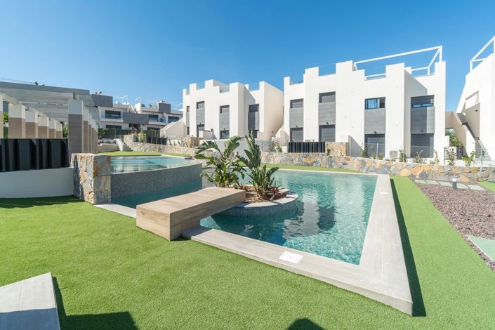 Image No.5-2 Bed Apartment for sale