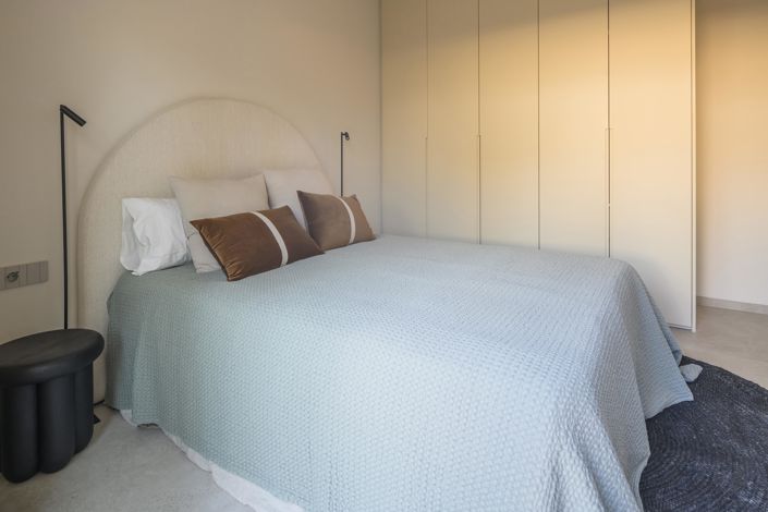 Image No.14-3 Bed Apartment for sale