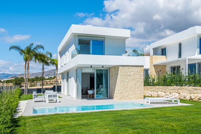 Image No.19-3 Bed Villa for sale