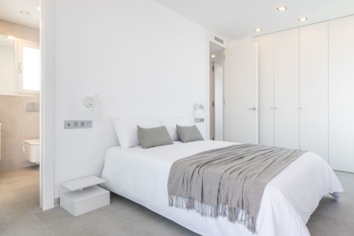 Image No.8-3 Bed Villa for sale