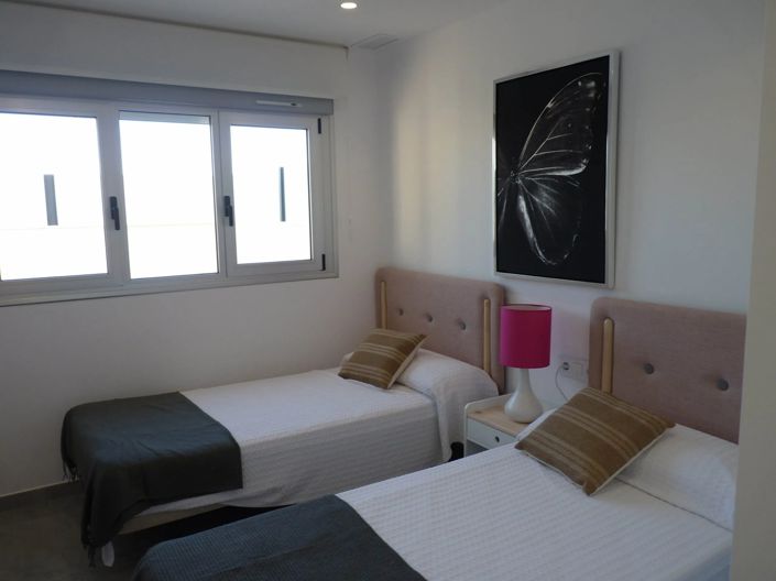 Image No.19-2 Bed Townhouse for sale