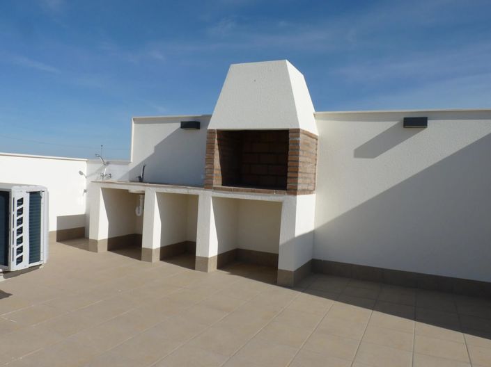 Image No.22-2 Bed Townhouse for sale
