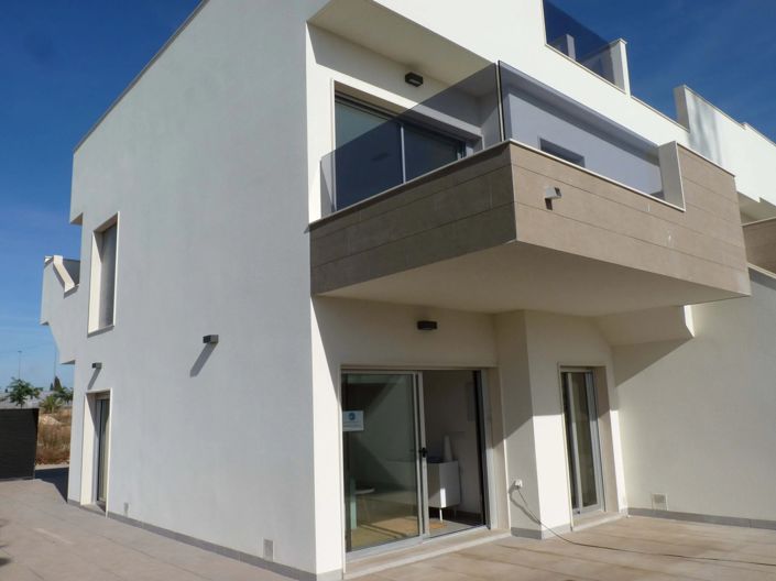 Image No.7-2 Bed Townhouse for sale