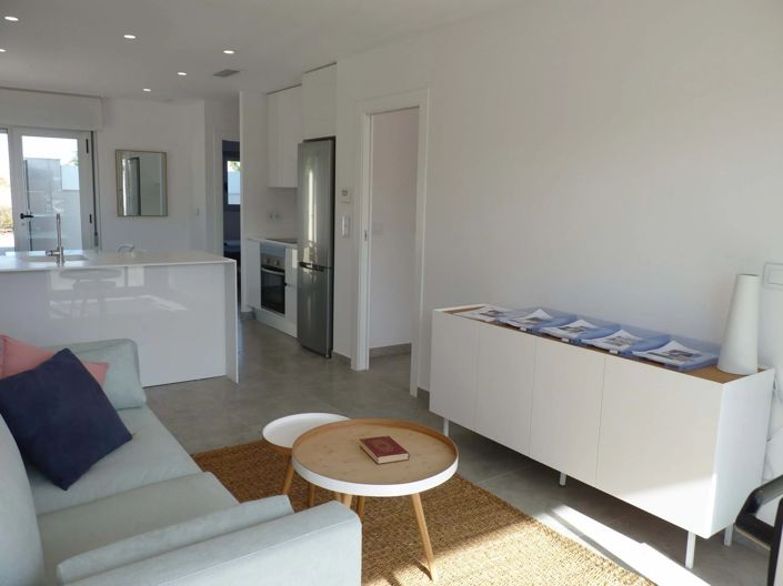 Image No.9-2 Bed Townhouse for sale