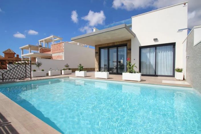 Image No.15-3 Bed Villa for sale