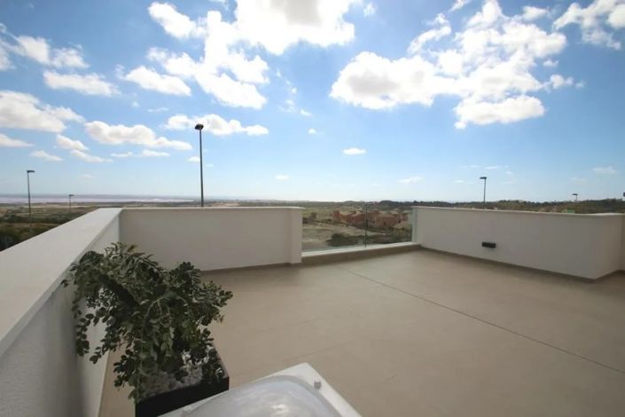 Image No.9-3 Bed Villa for sale