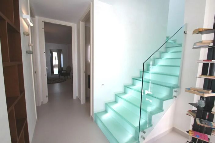 Image No.15-4 Bed Villa for sale