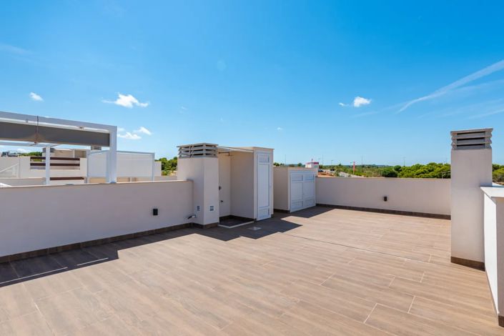 Image No.3-3 Bed Townhouse for sale