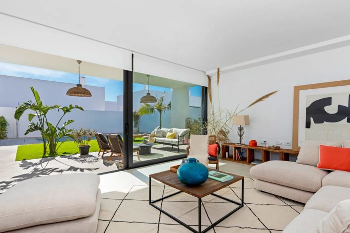 Image No.30-3 Bed Villa for sale