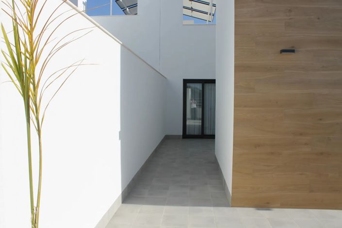 Image No.8-3 Bed Villa for sale