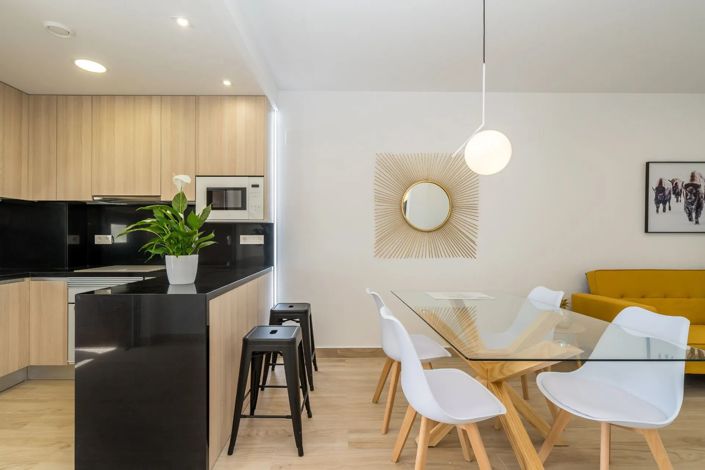 Image No.19-2 Bed Townhouse for sale