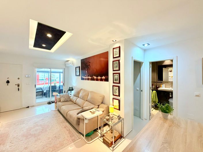 Image No.15-2 Bed Townhouse for sale