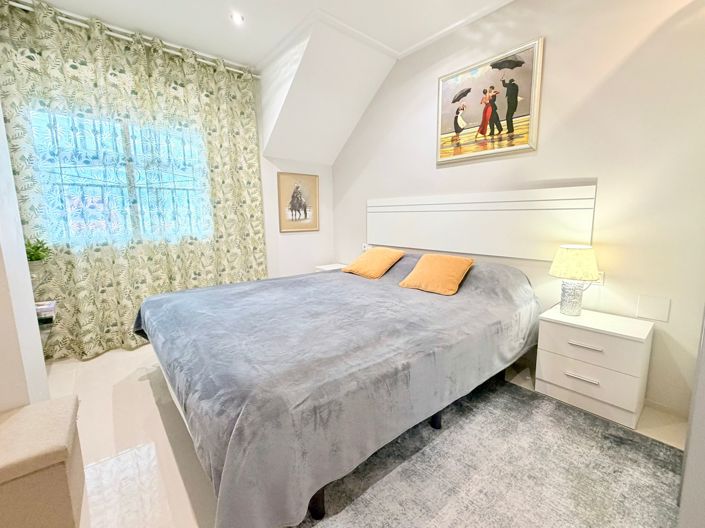 Image No.17-2 Bed Townhouse for sale