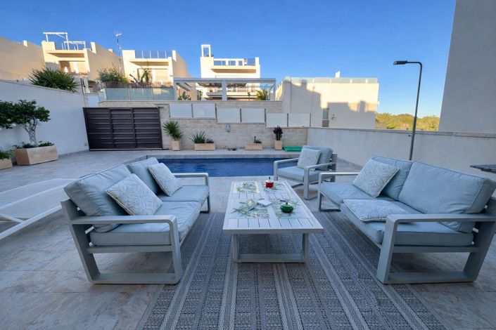 Image No.14-3 Bed Villa for sale