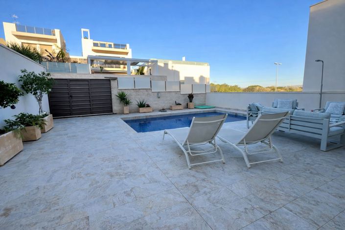 Image No.15-3 Bed Villa for sale